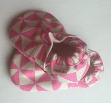Load image into Gallery viewer, Pink and White Geometric Booties