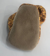 Load image into Gallery viewer, Macaroni Booties