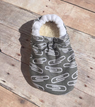 Load image into Gallery viewer, Paperclip Booties
