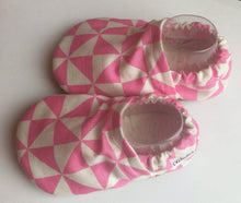 Load image into Gallery viewer, Pink and White Geometric Booties
