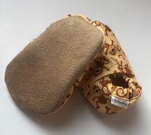 Load image into Gallery viewer, Monkey booties
