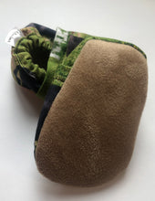 Load image into Gallery viewer, Cow booties
